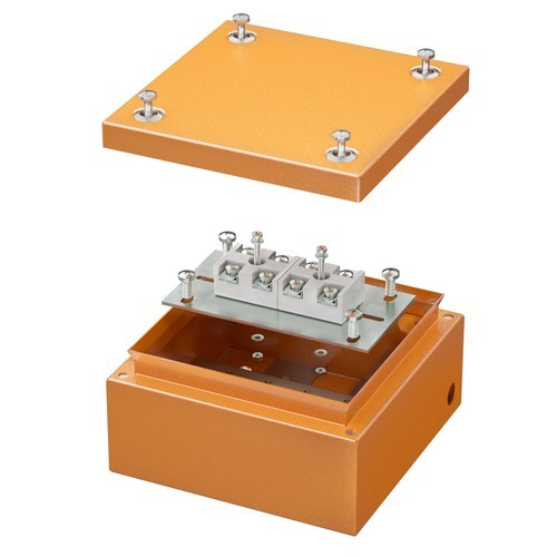 Коробка стальная FS с гладкими стенками и клеммниками IP66,150х150х80мм,4р, 450V,20A,10мм.кв, нерж.контакт FSK30410 DKC