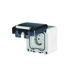 Розетка настенная. Защита IP66 с вставленной вилкой DIS1376407 DKC
