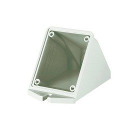 Коробка для настенного монтажа с наклоном розеток с фланцем84*106 мм DIS5700132 DKC
