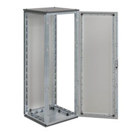 Шкаф напольный CQE ЭМС с дверью и задней панелью ВхШхГ 2000x600x800 мм R5CQEMC2068 DKC