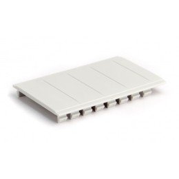 Заглушка на 4мод.RAL7035 для настенных щитков IP65; IP40 87165 DKC
